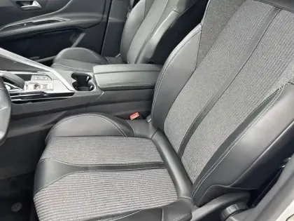 Photo 10 Peugeot 3008  Hybrid 225 e-EAT8