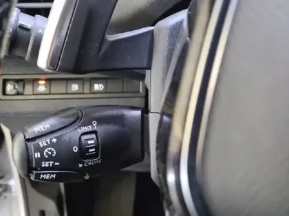 Photo 94 Peugeot 3008  Hybrid 225 e-EAT8