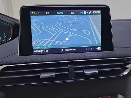 Photo 86 Peugeot 3008  Hybrid 225 e-EAT8