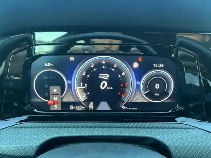 Photo 85 Volkswagen Golf  2.0 TSI 320 DSG7