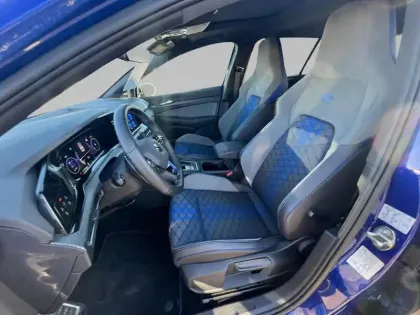 Photo 79 Volkswagen Golf  2.0 TSI 320 DSG7