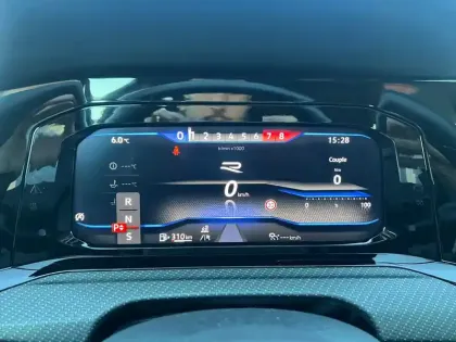 Photo 68 Volkswagen Golf  2.0 TSI 320 DSG7