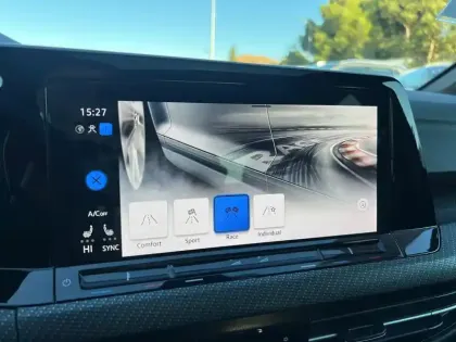 Photo 93 Volkswagen Golf  2.0 TSI 320 DSG7