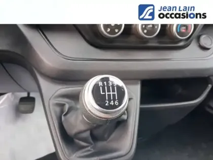 Photo 33 Renault Trafic  L2 dCi 150 Energy S&S 9 places