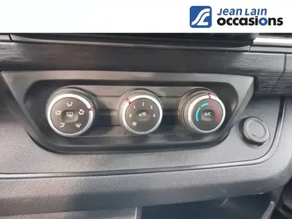 Photo 34 Renault Trafic  L2 dCi 150 Energy S&S 9 places