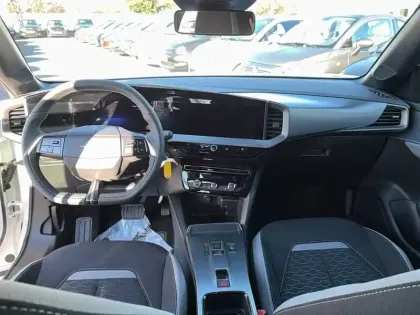 Photo 40 Opel Mokka  1.2 Turbo Hybrid 136 ch e-DCT6