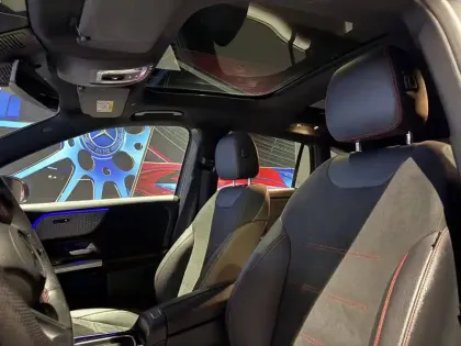 Photo 19 Mercedes GLA  200 d 8G-DCT