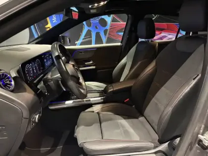 Photo 18 Mercedes GLA  200 d 8G-DCT