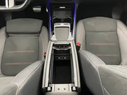 Photo 64 Mercedes GLA  250 e 8G-DCT