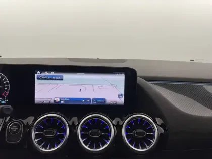 Photo 20 Mercedes GLA  250 e 8G-DCT