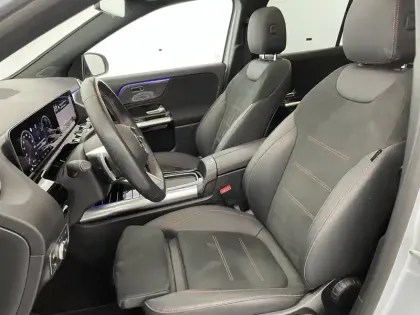 Photo 86 Mercedes GLA  250 e 8G-DCT