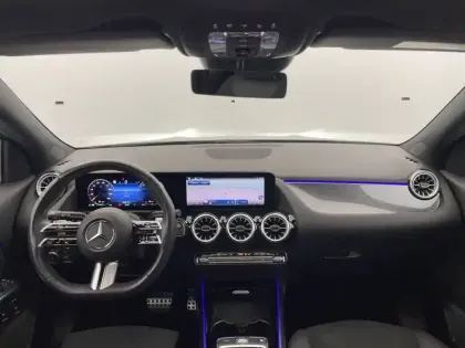 Photo 68 Mercedes GLA  250 e 8G-DCT