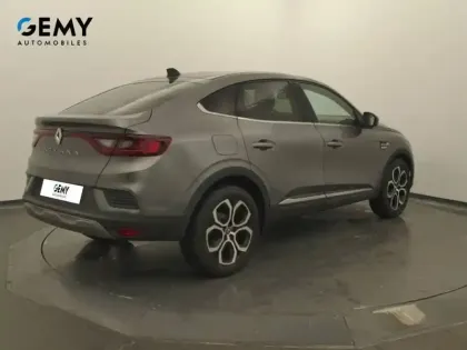 Photo 17 Renault Arkana  mild hybrid 140 EDC FAP - 22