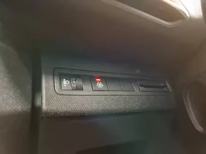 Photo 18 Peugeot 3008  PureTech 130ch S&S EAT8