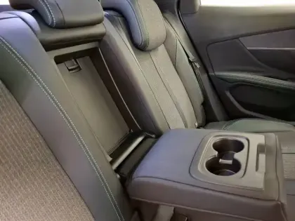 Photo 37 Peugeot 3008  PureTech 130ch S&S EAT8