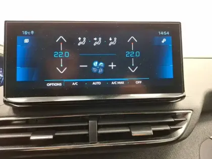 Photo 21 Peugeot 3008  PureTech 130ch S&S EAT8