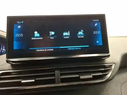 Photo 24 Peugeot 3008  PureTech 130ch S&S EAT8