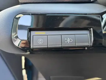 Photo 25 Nissan Micra Electrique 52kWh 150ch