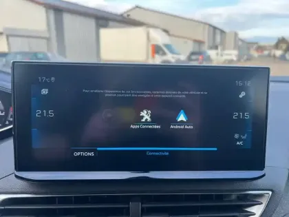 Photo 12 Peugeot 3008  PureTech 130ch S&S EAT8