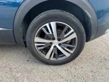 Photo 10 Peugeot 3008  PureTech 130ch S&S EAT8