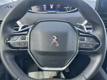 Photo 16 Peugeot 3008  PureTech 130ch S&S EAT8