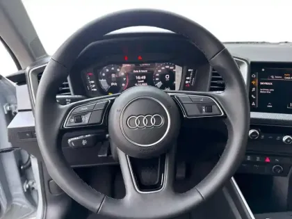 Photo 37 Audi A1  Sportback 30 TFSI 116 ch S tronic 7