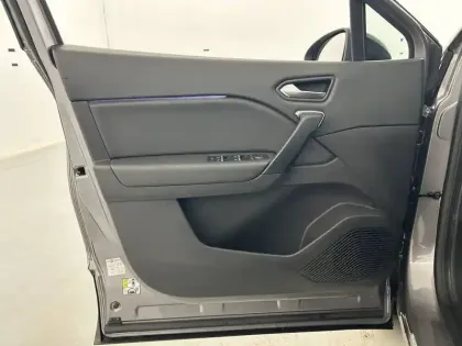 Photo 47 Renault Captur  E-Tech Plug-in 160