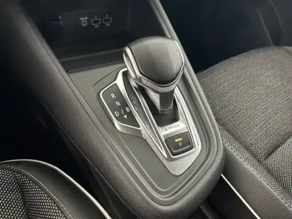 Photo 56 Renault Captur  E-Tech Plug-in 160