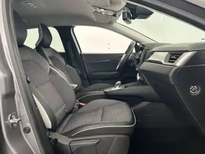 Photo 22 Renault Captur  E-Tech Plug-in 160