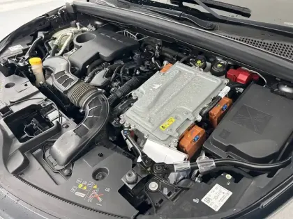 Photo 85 Renault Captur  E-Tech Plug-in 160