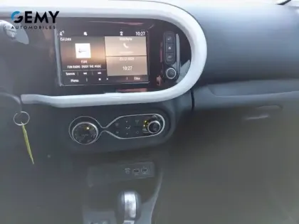 Photo 11 Renault Twingo  III Achat Intégral - 21
