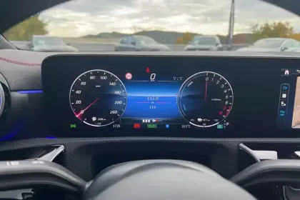 Photo 17 Mercedes CLA  Coupé 250 e Hybrid EQ 8G-DCT