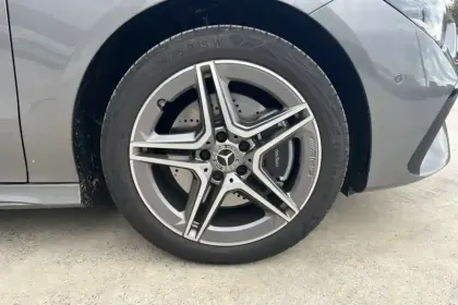 Photo 14 Mercedes CLA  Coupé 250 e Hybrid EQ 8G-DCT