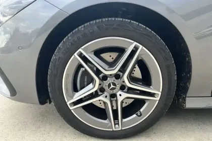 Photo 11 Mercedes CLA  Coupé 250 e Hybrid EQ 8G-DCT