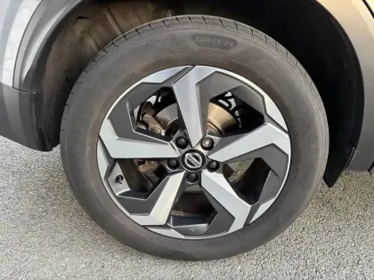 Photo 10 Nissan Qashqai  Mild Hybrid 140 ch