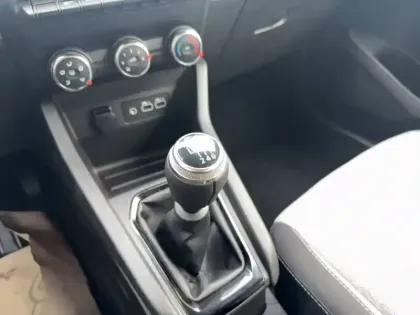 Photo 32 Renault Clio  Blue dCi 100 ch GSR2