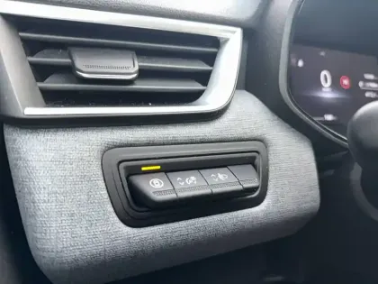 Photo 17 Renault Clio  Blue dCi 100 ch GSR2