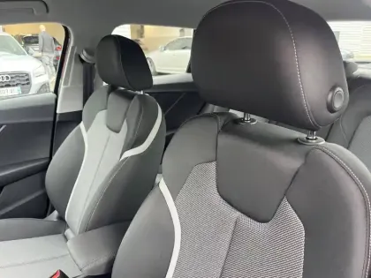 Photo 60 Audi Q2  35 TFSI 150 S tronic 7