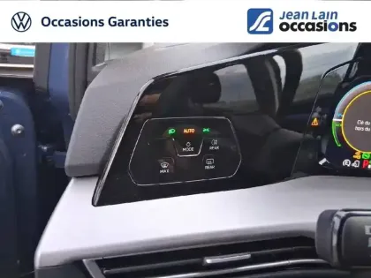 Photo 16 Volkswagen Golf  1.5 eHybrid 204 DSG6