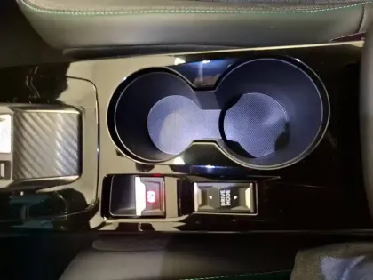 Photo 30 Peugeot 2008  PureTech 130 S&S EAT8