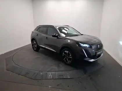 Photo 6 Peugeot 2008  PureTech 130 S&S EAT8