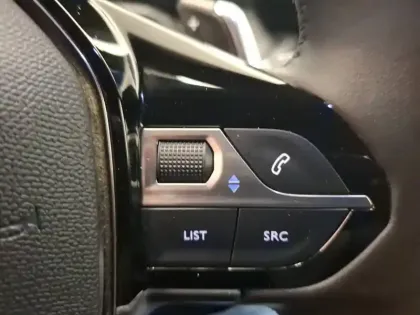 Photo 17 Peugeot 2008  PureTech 130 S&S EAT8