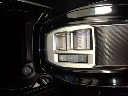 Photo 29 Peugeot 2008  PureTech 130 S&S EAT8