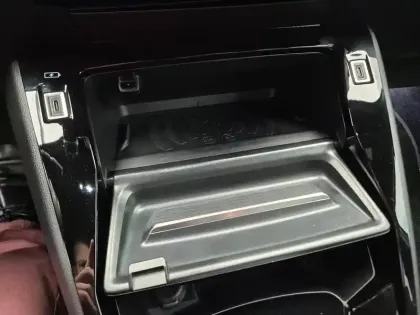 Photo 13 Peugeot 2008  BlueHDi 130 S&S EAT8