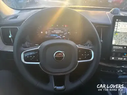 Photo 8 Volvo Xc60  T6 AWD Hybride rechargeable 253 ch+145 ch Geartronic 8