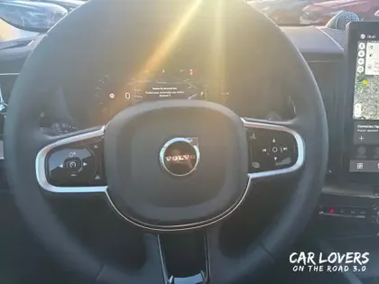 Photo 10 Volvo Xc60  T6 AWD Hybride rechargeable 253 ch+145 ch Geartronic 8