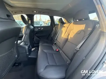 Photo 13 Volvo Xc60  T6 AWD Hybride rechargeable 253 ch+145 ch Geartronic 8