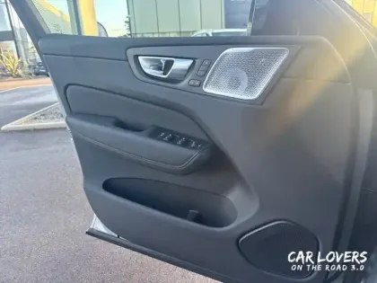 Photo 22 Volvo Xc60  T6 AWD Hybride rechargeable 253 ch+145 ch Geartronic 8