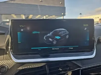 Photo 19 Peugeot 208  Electrique 50 kWh 136ch