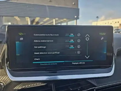 Photo 14 Peugeot 208  Electrique 50 kWh 136ch